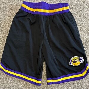 Ultra Game Los Angeles Lakers Men’s Basketball Shorts Size Small